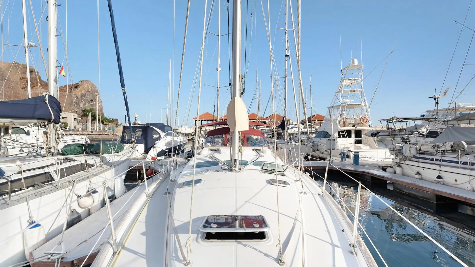 Pato Lucas Sail Boat Hotel San Sebastian De La Gomera
